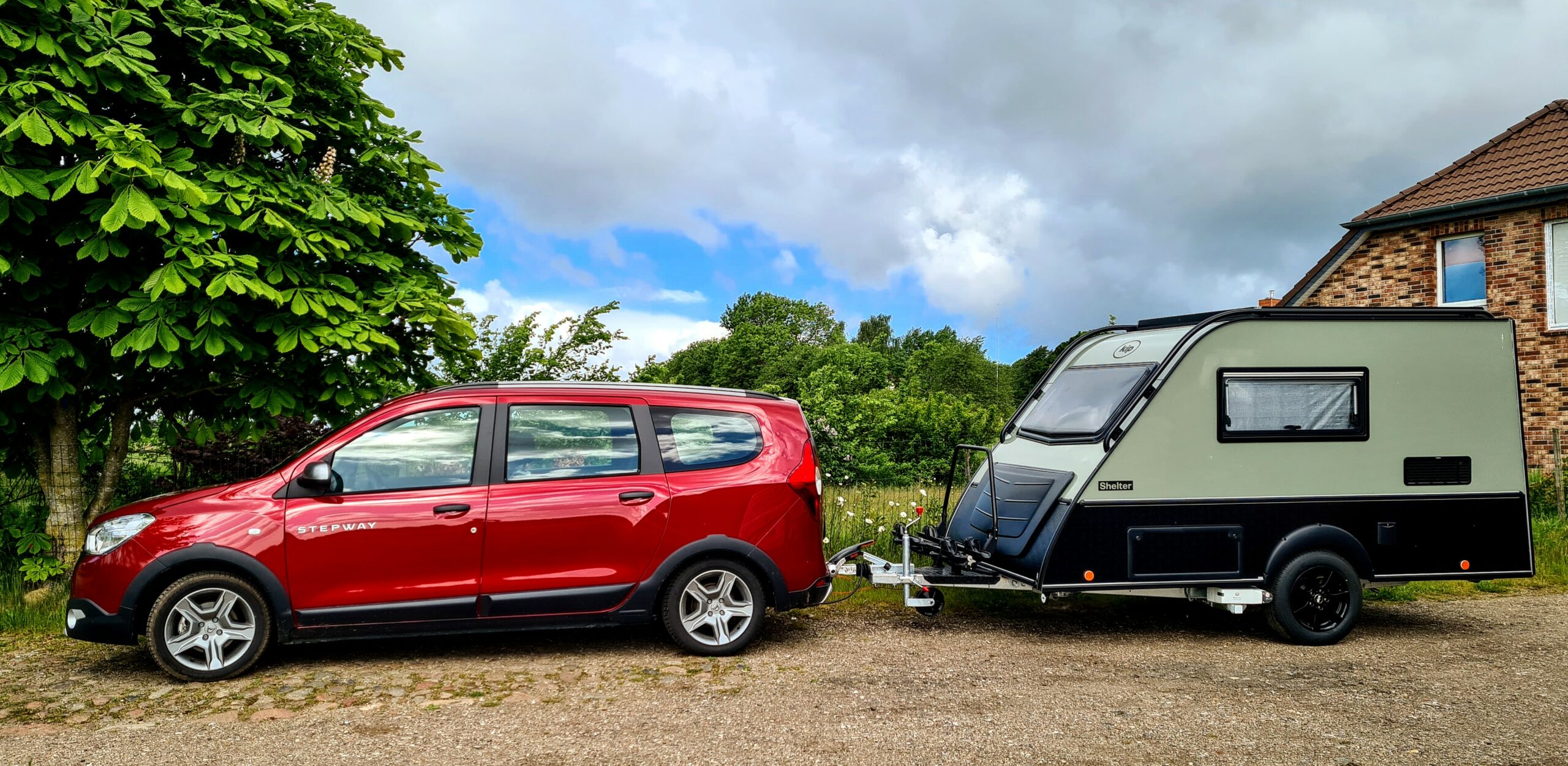 Caravan - Gespann Dacia Lodgy - Kip Shelter